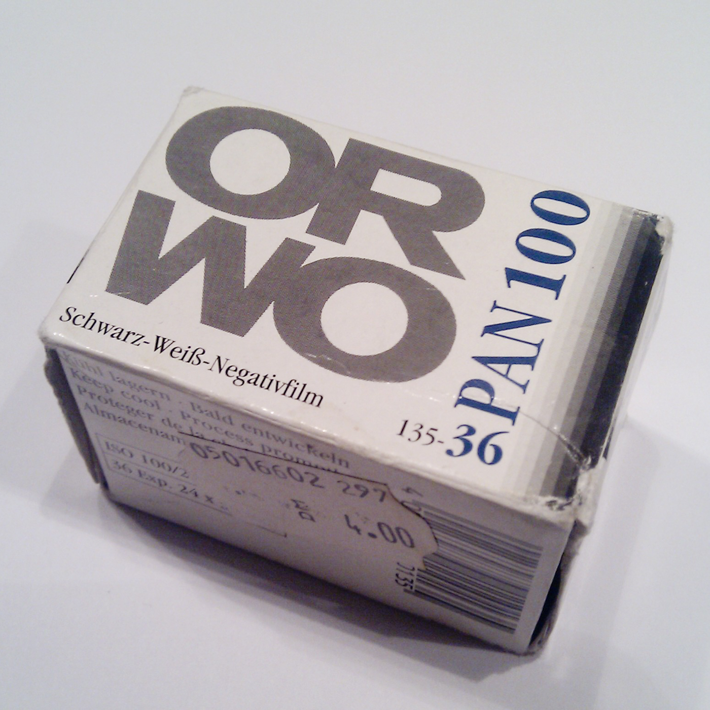 Recently someone gave me two rolls of ORWO PAN 100, a panchromatic Black and White film, made here in Germany. ORWO still sells it as medium speed surveillance film, but I don’t know if the emulsion n